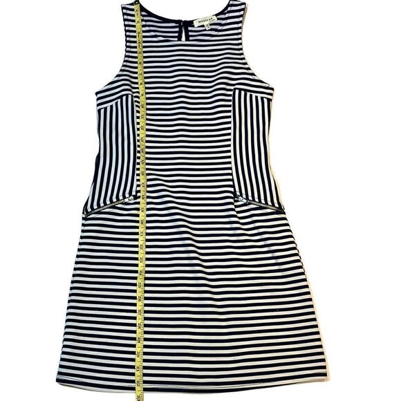 đť…şMONTEAU sheath dress sleeveless navy blue and white horizontal striped size M - Picture 12 of 13